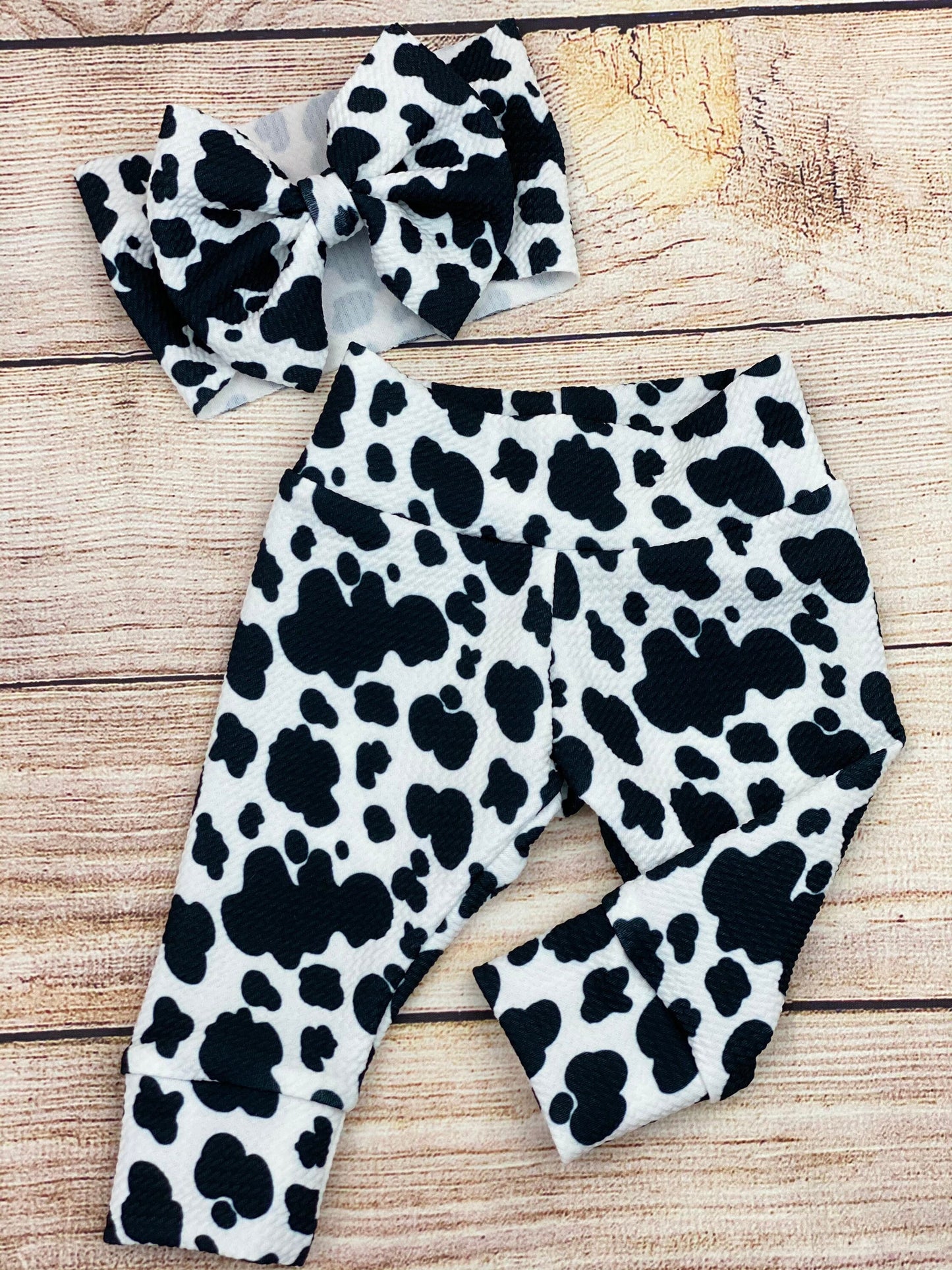 Cow spots/ Cow Print/ Baby Girl Top, Leggings and Bow set/ Baby tights/ Baby Joggers