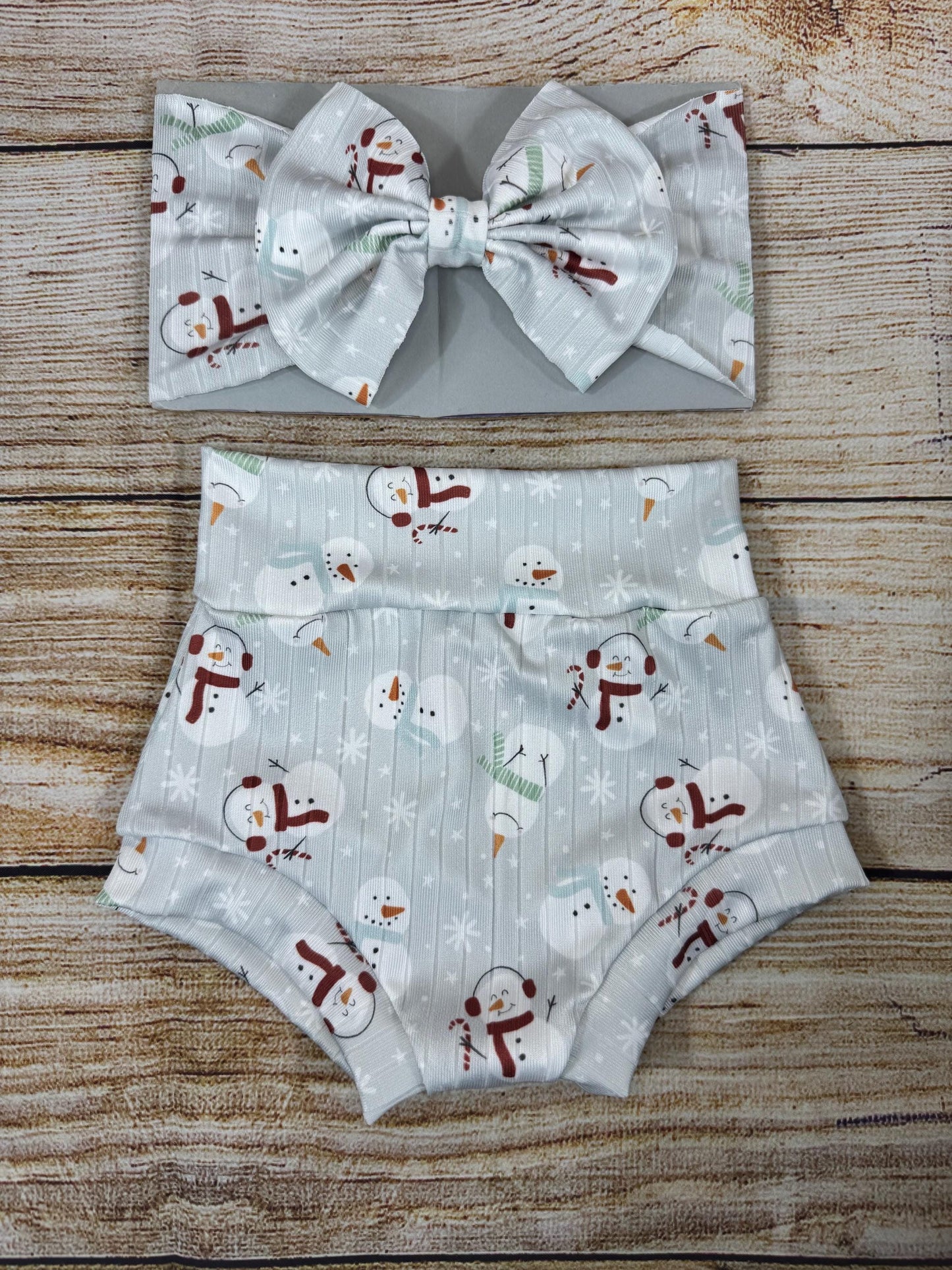 Let It Snow/ Ribbed Snowman Christmas Outfit/ Snowman Bummies/ Top, Bummies and Bow set