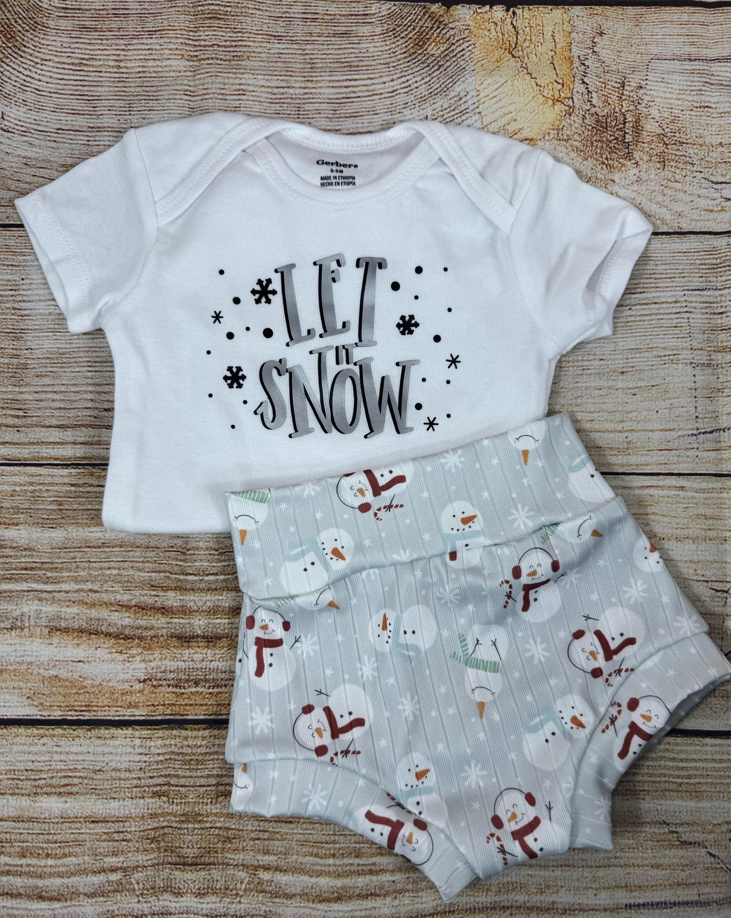Let It Snow/ Ribbed Snowman Christmas Outfit/ Snowman Bummies/ Top, Bummies and Bow set